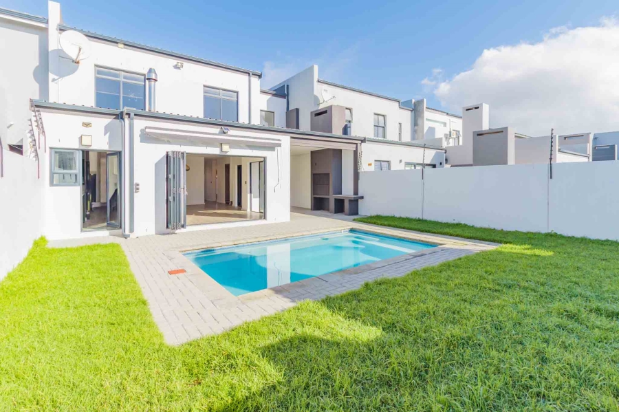 4 Bedroom Property for Sale in Sandown Western Cape
